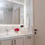 St Paul 25 Urban Apts 公寓